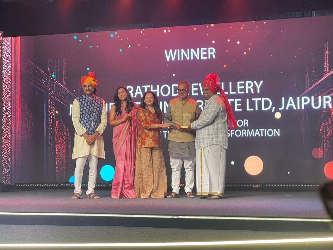 The Jaipur team on stage receiving the Polki Transformation award